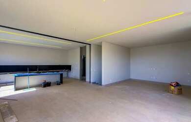 Imagem 4: Casa Térrea no Grand Trianon com 3 Suítes