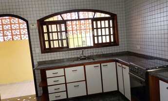 Imagem 6: Oportunidade - Casa Sobrado - Jardim das Oliveiras - Jacareí - 3 Dormitórios - 270m²