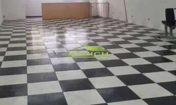 Imagem 6: Salão comercial com 300 m² de área total, distribuídos em dois pavimentos, oferecendo um a