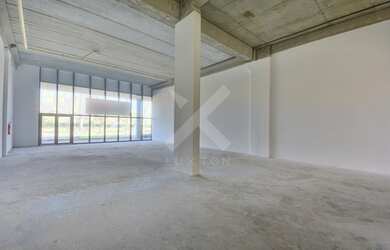 Imagem 2: PORTO ALEGRE - Loja/Salão - Jardim Carvalho