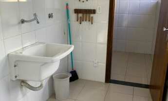 Imagem 3: Apartamento com 2 quartos em Costa Azul