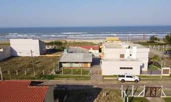 Imagem 5: Terreno pronto para construção a 50m do mar