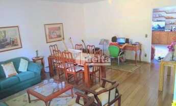 Imagem 4: Casa com 3 dormitórios à venda, 224 m² por R$ 520.000,00 - Santa Mônica - Uberlândia/MG