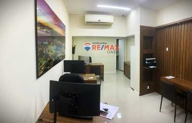 Imagem 7: Loja com 30m² , recém-reformada, com móveis planejados, no Quality Shopping - Centro da Fr