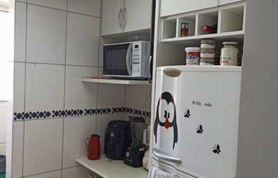 Imagem 3: 2 quartos armario sala com sacada apto totalmente sol da manha andar alto com uma linda vi