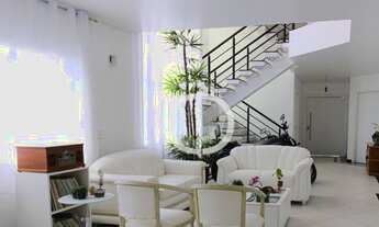 Imagem 2: Privacidade da casa de rua em localização nobre