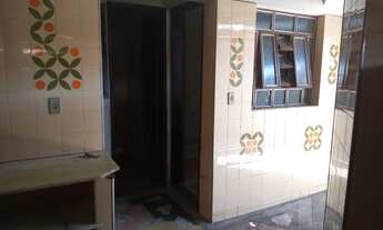 Imagem 3: Barracão 2 QUARTOS pequeno 1 banheiro garagem