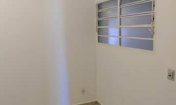 Imagem 5: Kitnet aluguel 38 m2. Andar alto, sol manhã piso frio, Port 24 horas. Armário embutido, co