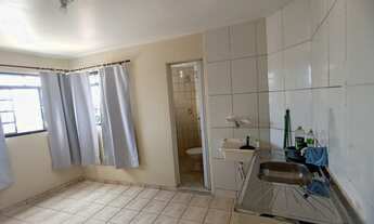 Imagem 6: Evandro Leal corretor vende kit na C10 Taguatinga