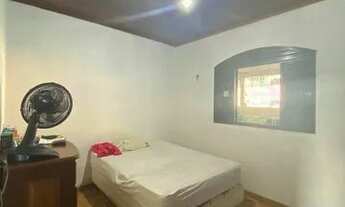 Imagem 7: Casa em Localização Privilegiada com Apartamento nos Fundos!!!