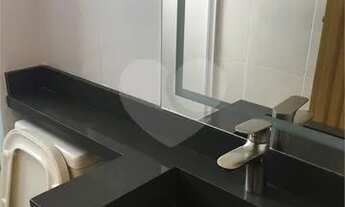 Imagem 5: Apartamento dois quartos na Rua Aragao com vaga de garagem