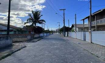Imagem: Casa com terreno amplo - Próx. Ao Point