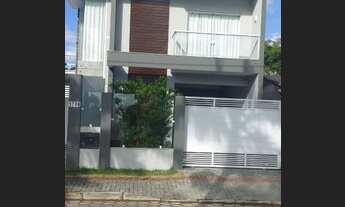 Imagem 3: Casa de 200m2 privativos - alto padrão - Próximo a praia