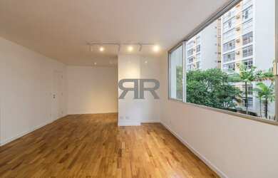 Imagem 7: RUA PERNAMBUCO - REFORMADO - 2 GARAGENS - VAGO