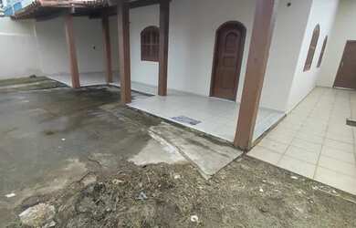 Imagem 4: Casa filé nos Cavaleiros c/ 4qts, send 1suíte, 2brs, 2vgs, quintal, amrs pnjds