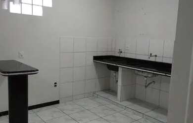 Imagem 6: Vendo Prédio próximo à Praça da Caixa Econômica Federal