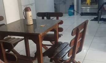 Imagem: OPORTUNIDADE! Sobrado amplo, próximo a