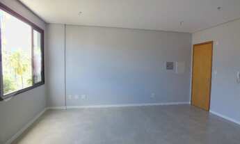 Imagem 6: SALA AMPLA COM LAVABO E VISTA PREDIO COM ELEVADOR