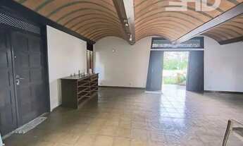 Imagem: Imóvel para aluguel e venda possui 530