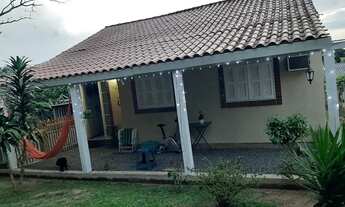 Imagem: Casa residencial semimobiliada, com 3 quartos