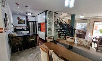 Imagem 4: Casa à venda ou para alugar com 3 quartos, sendo 3 suítes, no condomínio Horto Florestal I