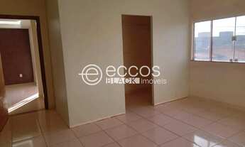 Imagem 5: Casa para aluguel, 4 quartos, 2 suítes, 2 vagas, Jardim das Palmeiras - Uberlândia/MG