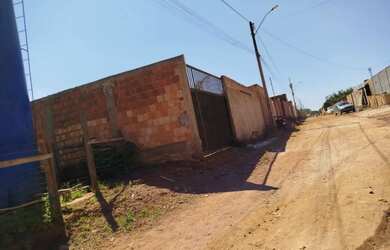 Imagem 7: Vendo lote murado