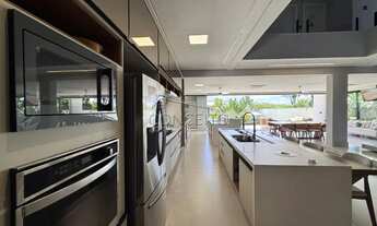 Imagem 6: Sobrado de alto padrão disponível para venda ou locação, no condomínio Damha I com área co