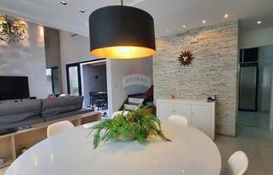 Imagem 7: Casa Duplex Reformada e Modernizada à Venda no Colubandê-SG