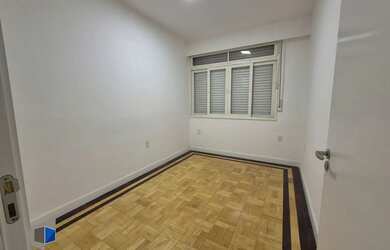 Imagem 4: Apartamento 3 Dormitórios com Suíte no Santana em Frente ao HCPA