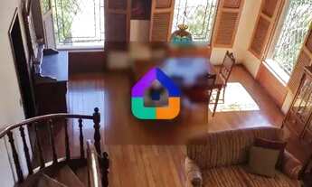 Imagem 2: Casa com 6 Quartos e 2 Vagas em Laranjeiras, Rio de Janeiro