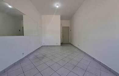 Imagem 3: Alugo Sala comercial com banheiro 25m² em excelente localidade próximo ao Shoping Sulacap