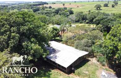 Imagem 2: Chacara de Alto Padrão em Hidrolandia Luxo