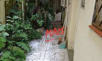 Imagem: Divisa Térreo com quintal, churrasqueira