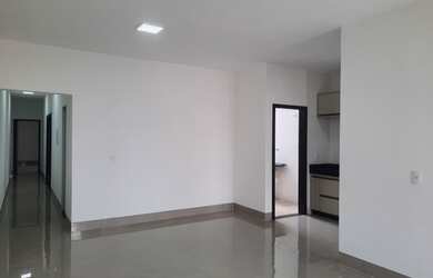 Imagem 3: Casa para venda com 125 m2 com 3 suítes em Residencial Interlagos - Rio Verde - Goiás