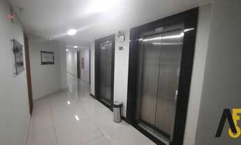 Imagem 4: PECHINCHA - EXCELENTE SALA COMERCIAL 27m2! - Sala em centro comercial com 2 banheiros. 1 v