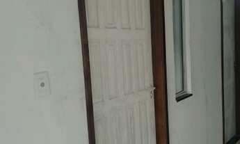 Imagem: Alugo Kitnet CAMAÇARI, agua e luz inclusos