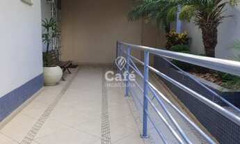 Imagem 2: Apartamento De 3 Dormitórios, Suíte, Sala 2 Ambientes, Banheiro Social, Cozinha, Área de S