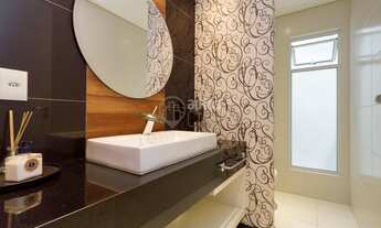 Imagem 6: Casa com 3 dormitórios à venda, por R$ 1.350.000 - Água Verde, rua calma e tranquila!