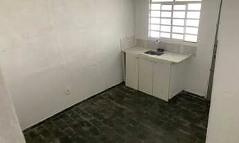 Imagem 7: Casa para aluguel possui 40 metros quadrados com 1 quarto em Jardim Armênia - Mogi das Cru