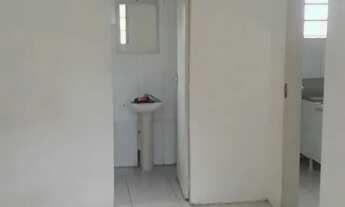 Imagem 4: ALUGO KITNET Casa com 1 dormitório