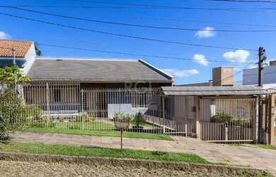 Imagem 2: Casa para Venda - 400m², 5 dormitórios, sendo 2 suites, 4 vagas - Vila Assunção