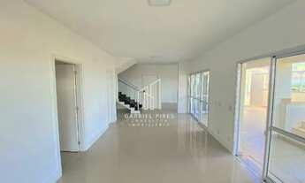 Imagem 5: Duplex com Quatro Suítes e Piscina Privativa em Condomínio Completo