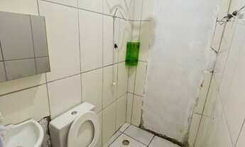 Imagem 6: Casa com 1 Dormitório e Vaga de Garagem no Esmeralda, Apenas 100 Metros da Pista