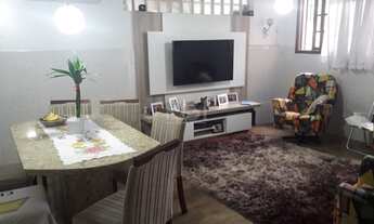 Imagem 3: Casa para Venda - 228m², 3 dormitórios, 3 vagas - Teresópolis