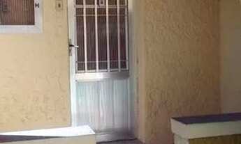 Imagem 2: Alugo casa grande de vila de 3 quartos