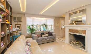 Imagem 2: Casa de 202m² em condomínio fechado no bairro Três Figueiras!