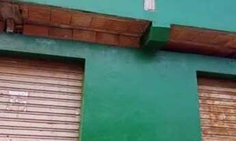 Imagem 1: Vendo essa casa ou troco