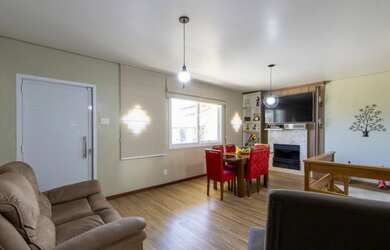 Imagem 6: RARIDADE NO BAIRRO MEDIANEIRA - SOBRADO PRONTO PARA MORAR !!