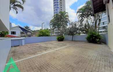 Imagem 5: Excelente casa comercial, no Bairro Jardim Blumenau!